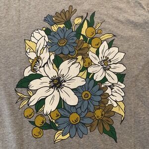 Goodfellow Shirt Mens Medium Gray Floral Graphic Tee Short Sleeve Standard Fit